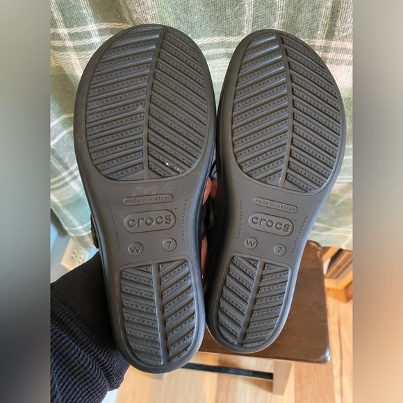 Crocs Sanrah embellished wedge sandal size 7 - Picture 5 of 5